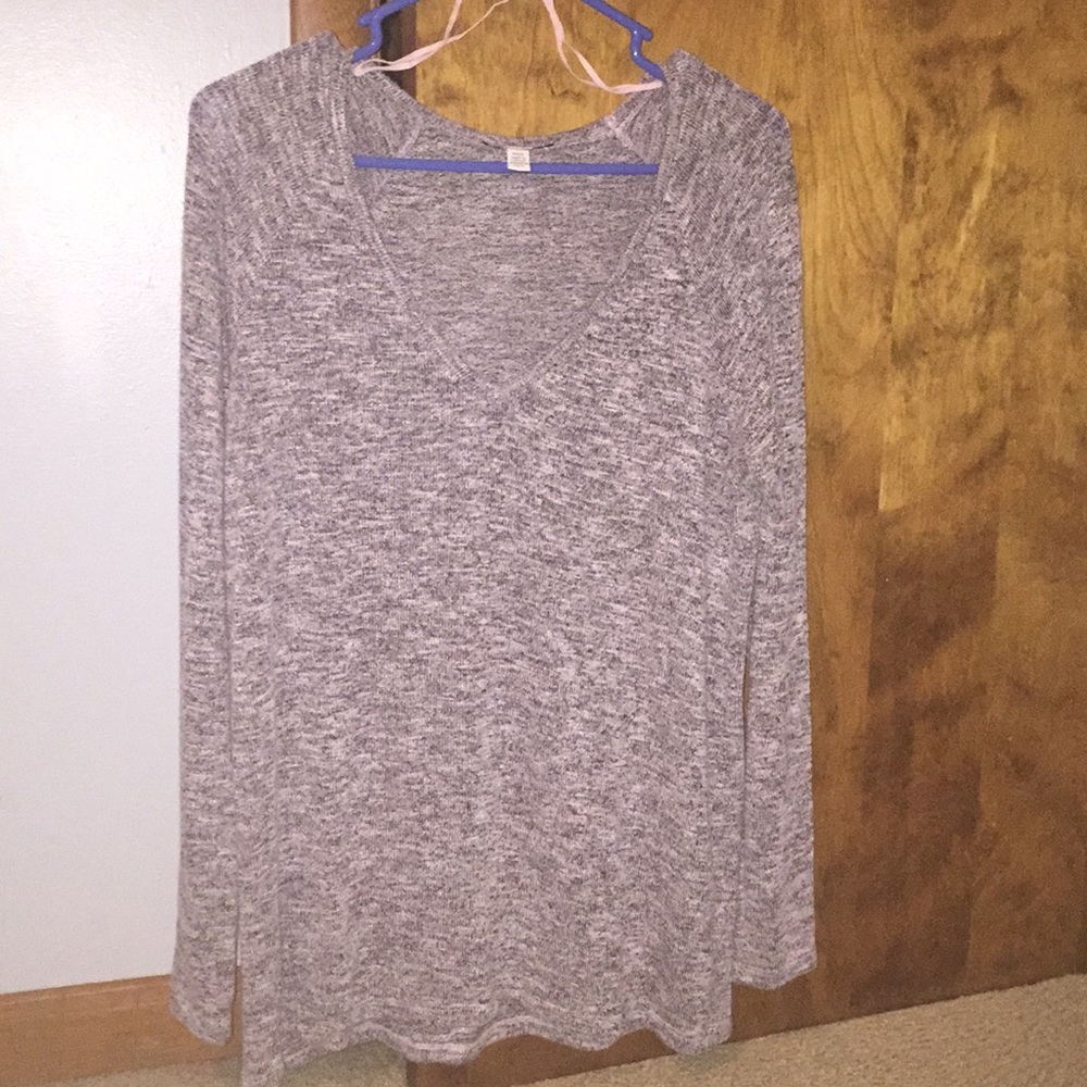 Long sleeve v neck
